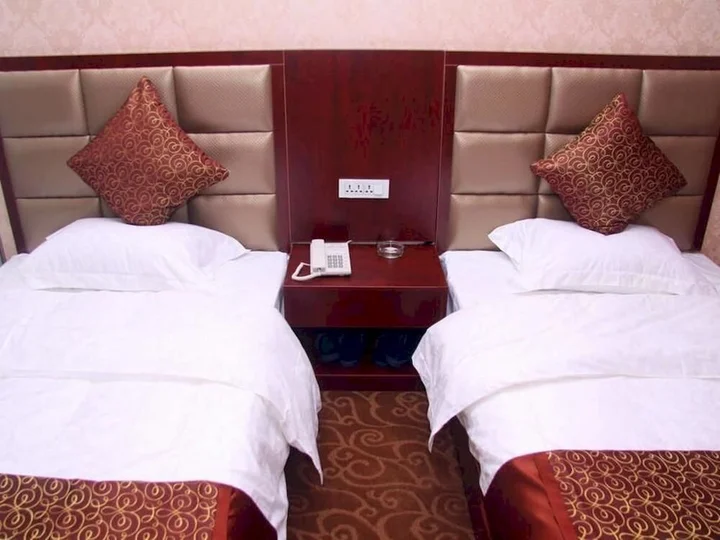 Сяньян: Bed on Journey Business Hotel
