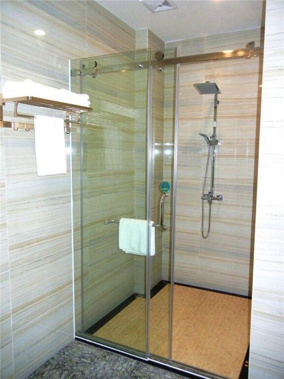 Гуанчжоу: Junri Holiday Hotel