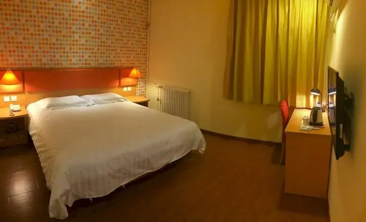 Далянь: Home Inn Dalian Development Zone Jinma Road Light Rail Station Shop