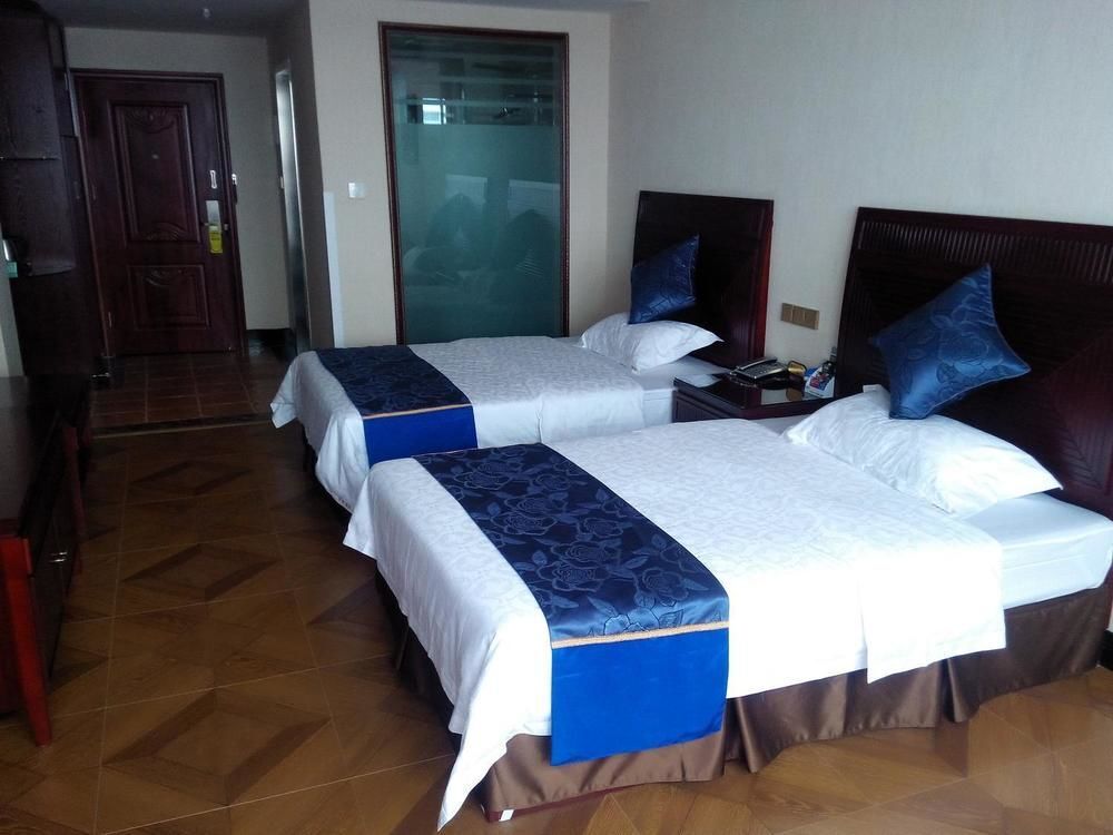 Чэнду: Chengdu Fengyu Business Hotel