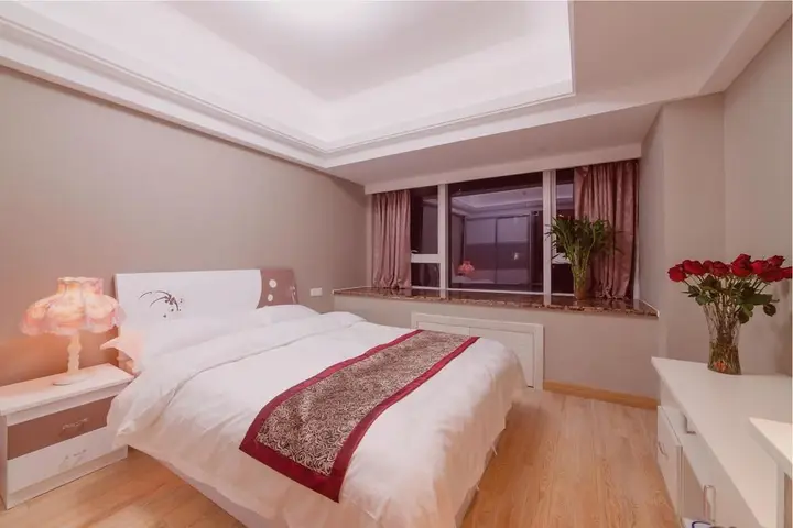 Ханчжоу: Shengteng Hotel (Hangzhou East Railway Station West Plaza)