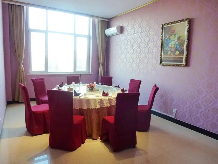 Далянь: Lvshun Hot Spring Holiday Hotel