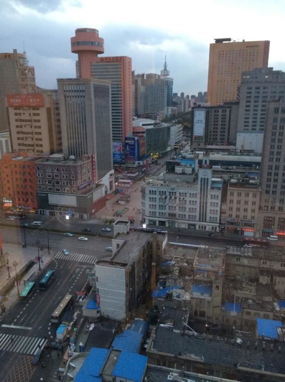 Далянь: Dalian Hongfu Hotel