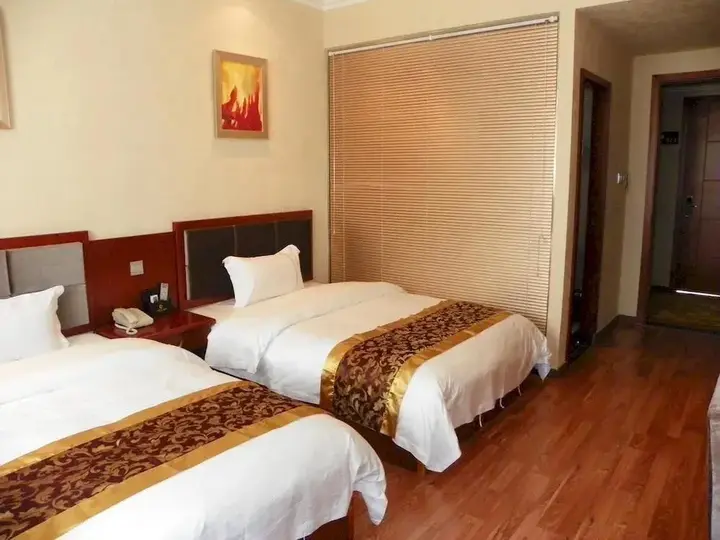Чэнду: Wuzhou Minren Hotel