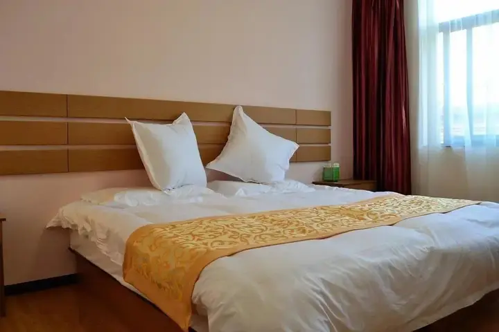 Куньмин: Linhai Hotel - Kunming