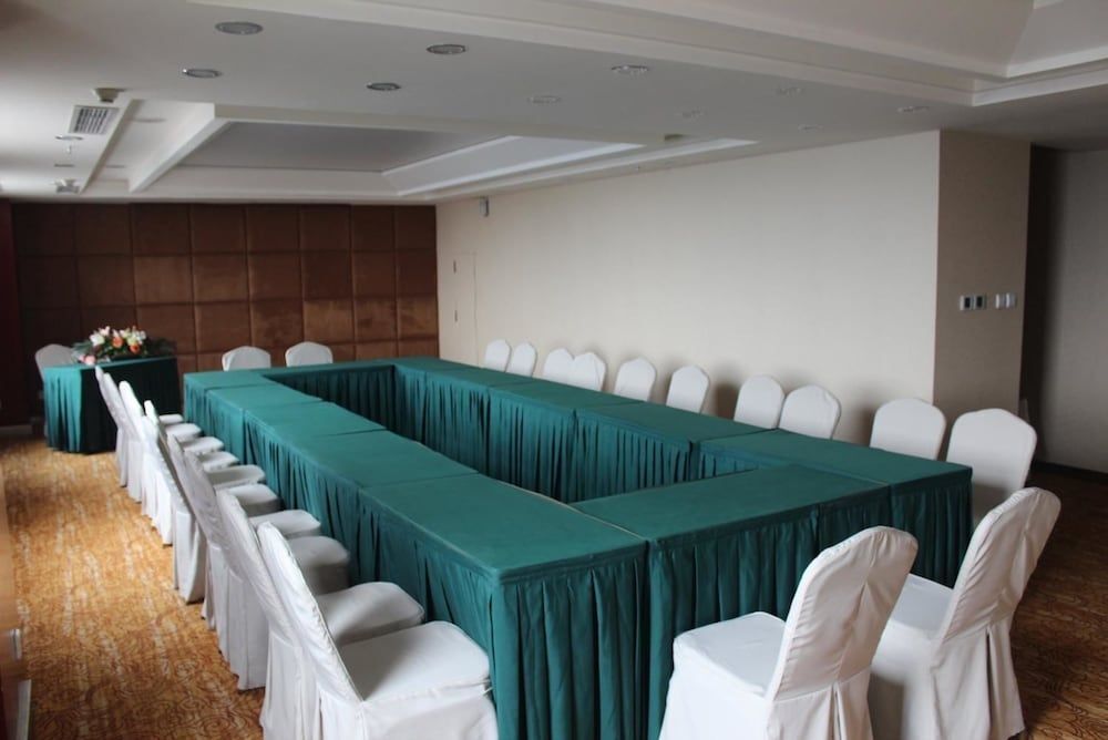 Чэнду: Hua Lian Dong Huan Hotel - Chengdu
