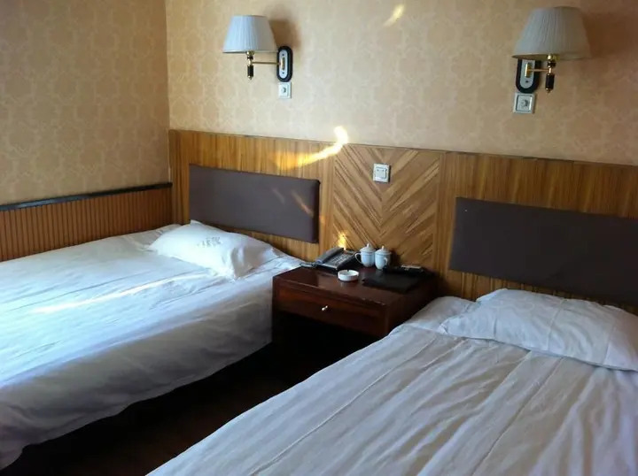 Циндао: Yimin Business Hotel