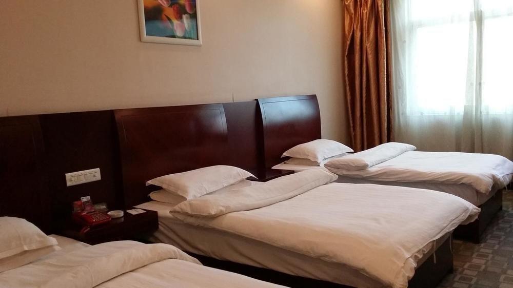 Куньмин: Kunming Dongfanglong Hotel