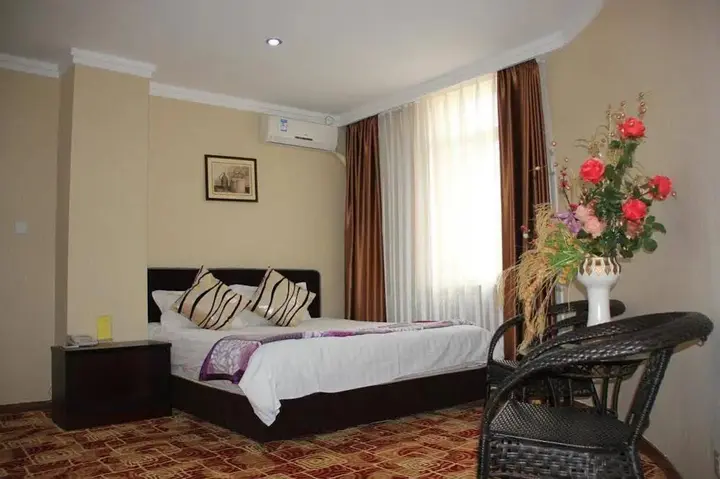 Далянь: Dalian Traders Hotel Restaurant
