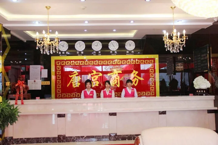 Далянь: Dalian Traders Hotel Restaurant