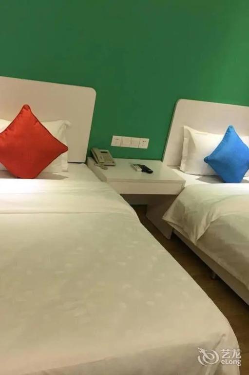 Шэньчжэнь: Yilan Hotel Shenzhen Investment Management Co., Ltd