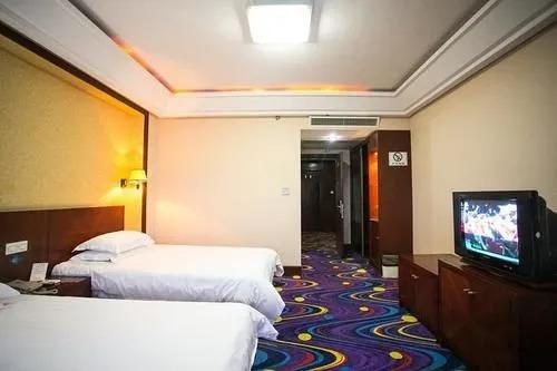 Чаншу: Vienna Hotel