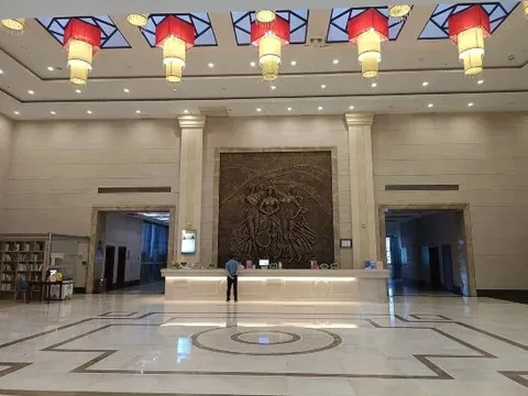 Чаншу: Vienna Hotel
