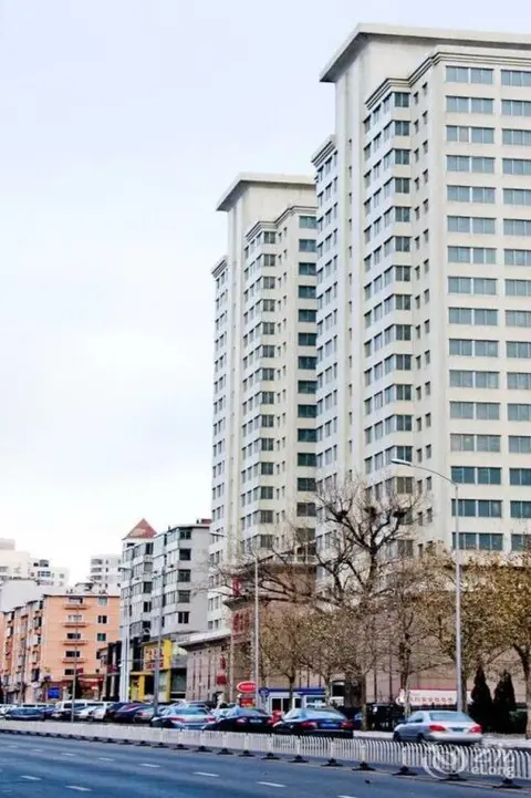 Далянь: 川王府阳光酒店(大连胜利路店)