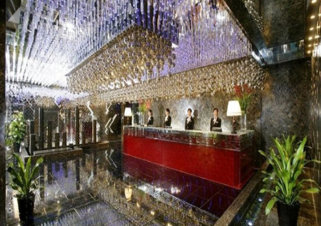 carousel image 0