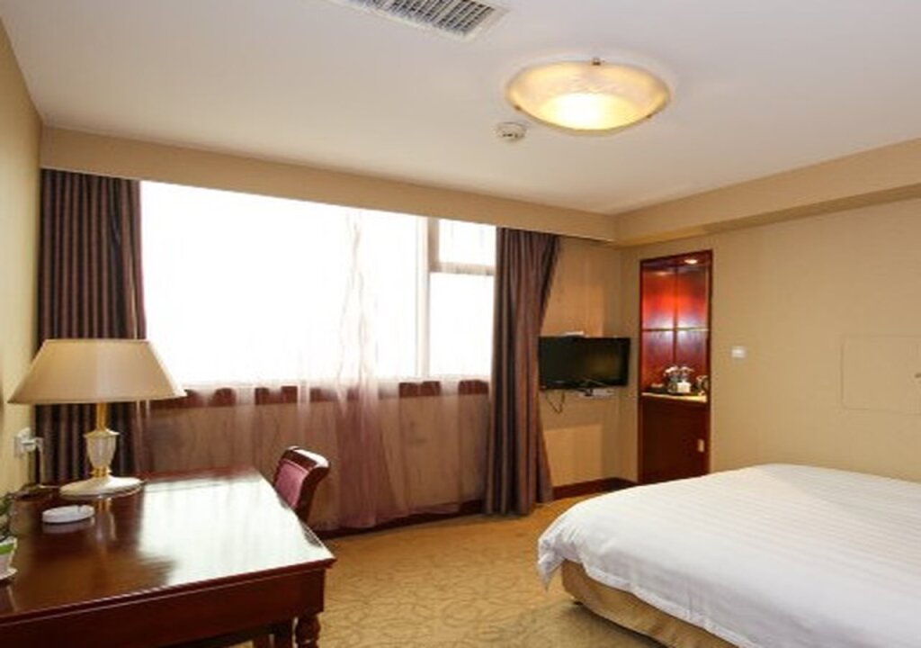carousel image 0