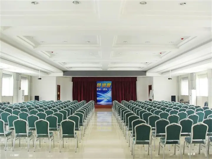 Пуян: GreenTree Inn Puyang Oil-field Headquarters Hotel