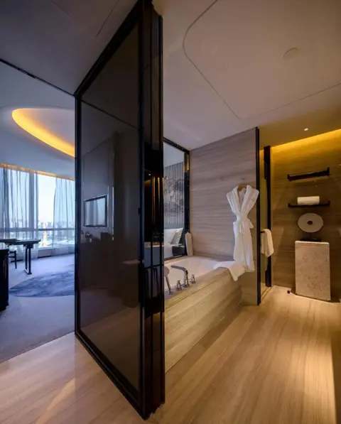 Уху: Wanda Realm Wuhu