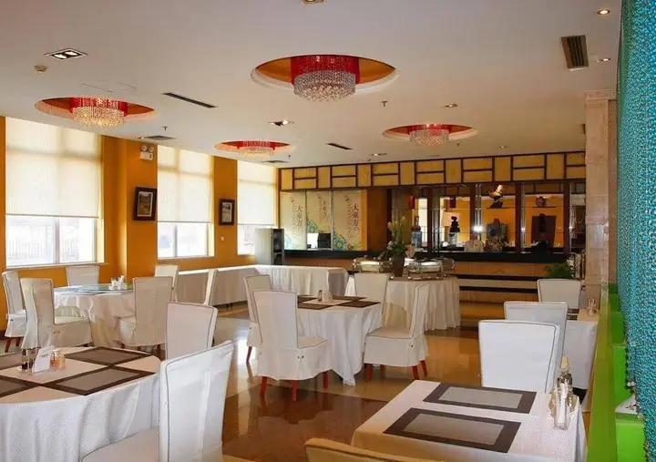 Пекин: Ground Oriental Hotel