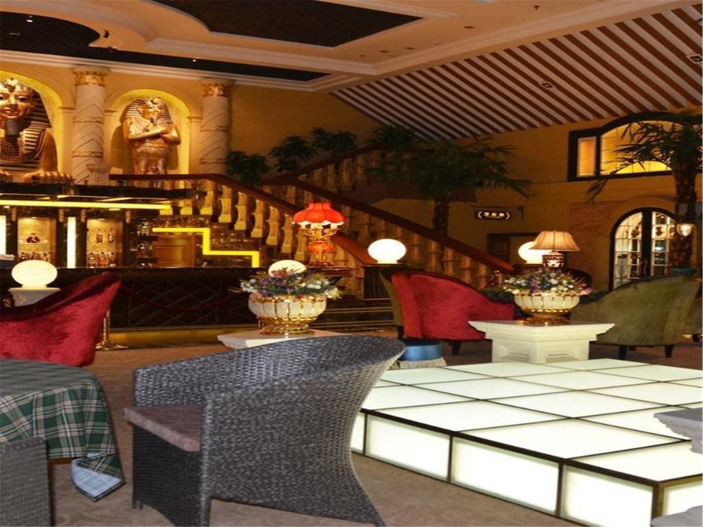 Пекин: Holiday Garden Hotel