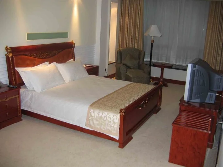 Пекин: Phoenix Tree Hotel