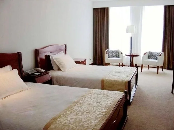 Пекин: Phoenix Tree Hotel
