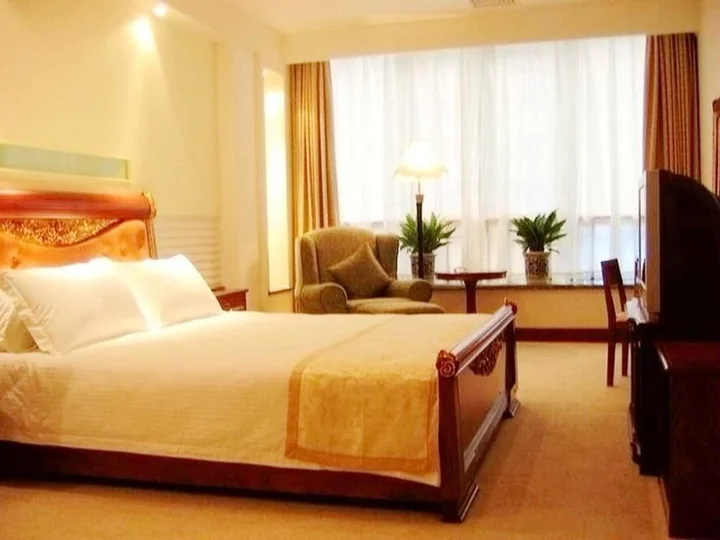 Пекин: Phoenix Tree Hotel