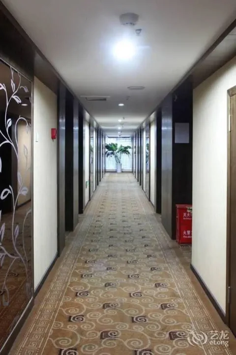 Чэнду: Yidu Hotel  Chengdu