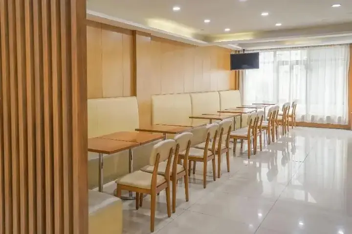 Чэнду: Ji Hotel (CCNICEC, Chengdu)