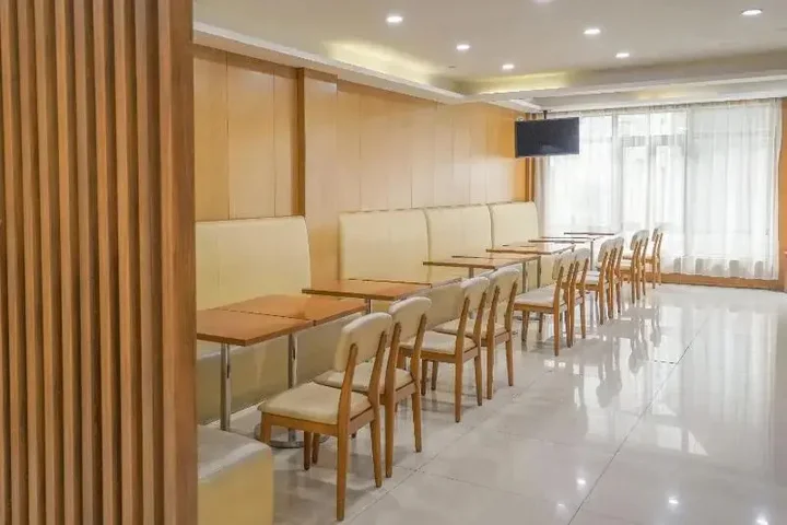 Чэнду: Ji Hotel (CCNICEC, Chengdu)
