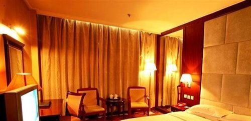 Аксу: Akesu International Hotel