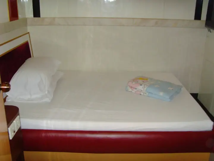 Коулун: Long Yuen Hotel