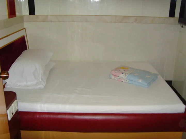 Коулун: Long Yuen Hotel