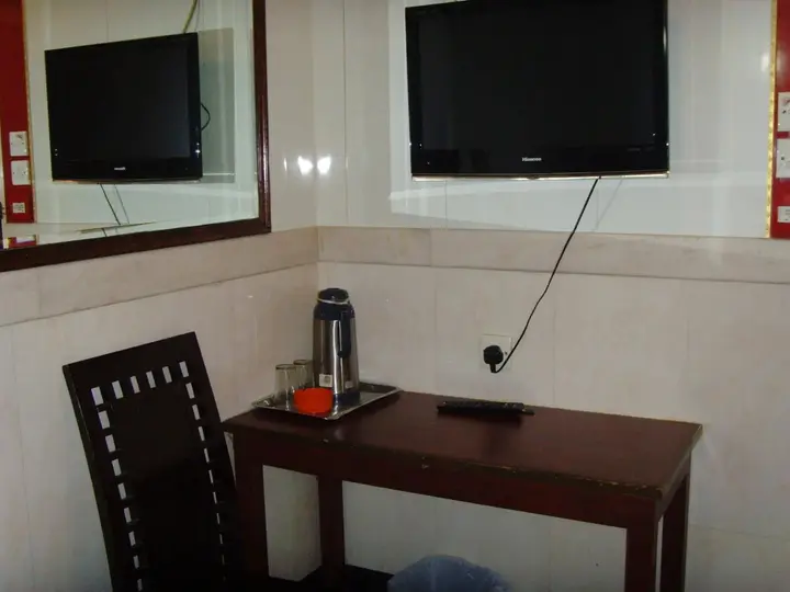Коулун: Long Yuen Hotel