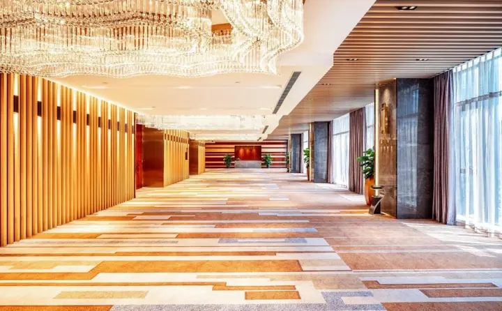Neijiang: Holiday Inn Neijiang Riverside by IHG