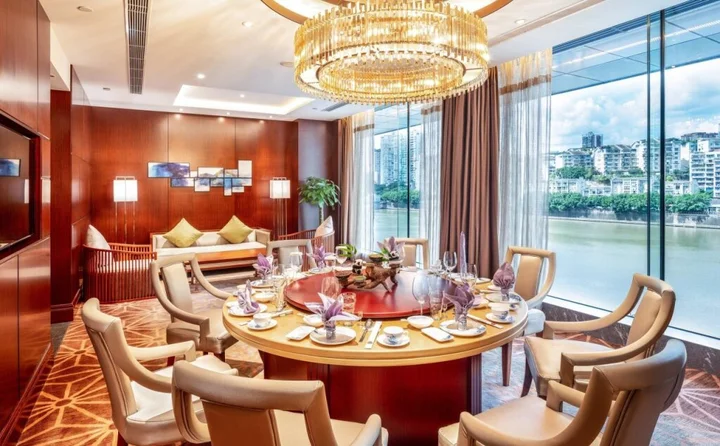 Neijiang: Holiday Inn Neijiang Riverside by IHG