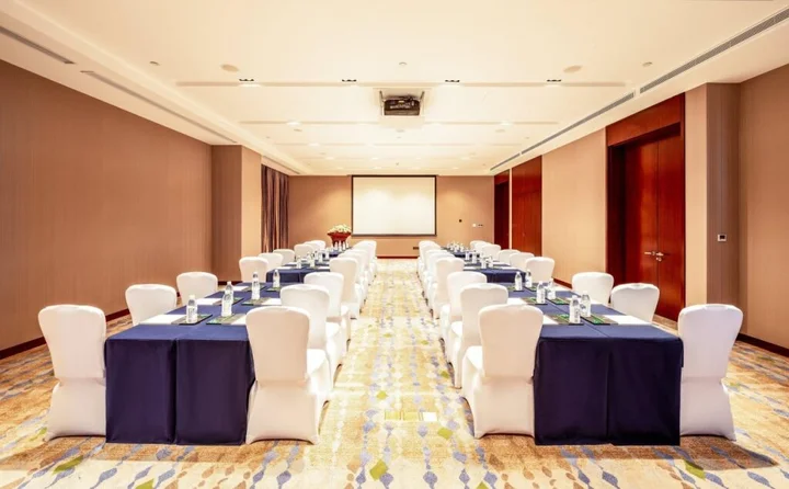 Neijiang: Holiday Inn Neijiang Riverside by IHG