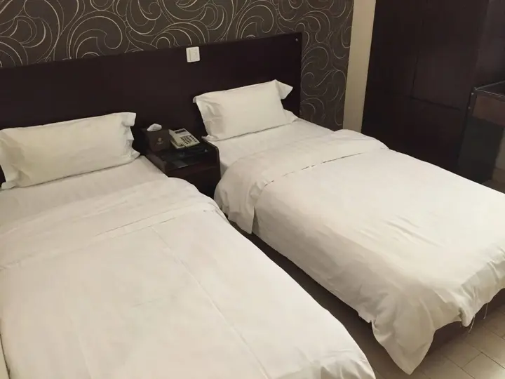 Коулун: Pop Inn Mong Kok