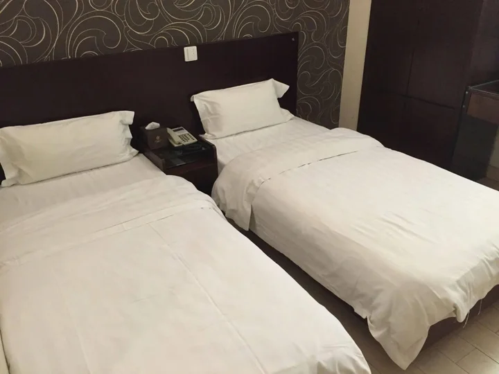 Коулун: Pop Inn Mong Kok
