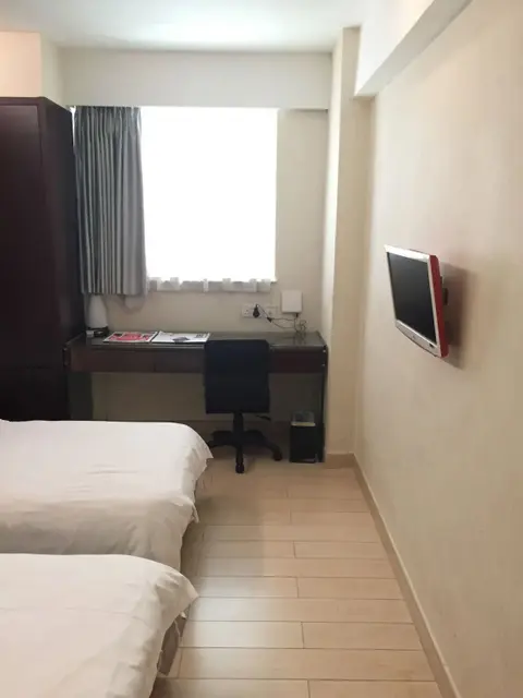 Коулун: Pop Inn Mong Kok