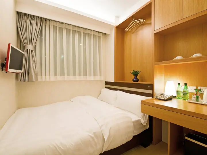 Коулун: Pop Inn Mong Kok