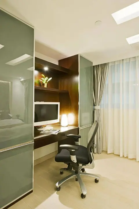 Коулун: Pop Inn Mong Kok