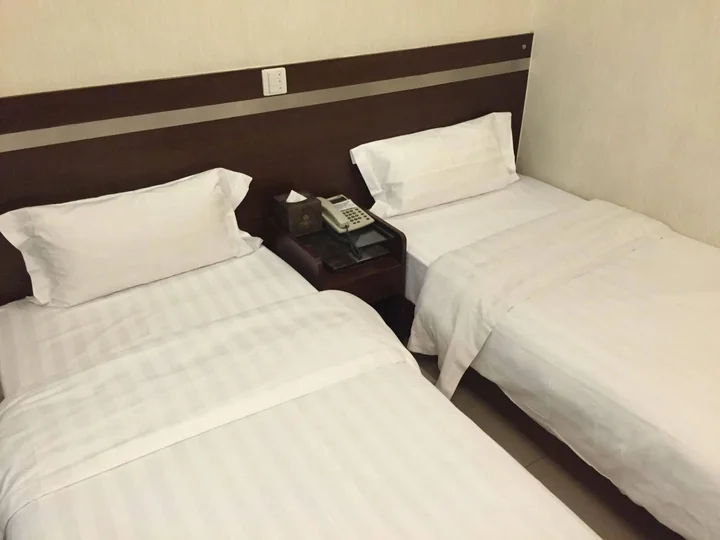 Коулун: Pop Inn Mong Kok