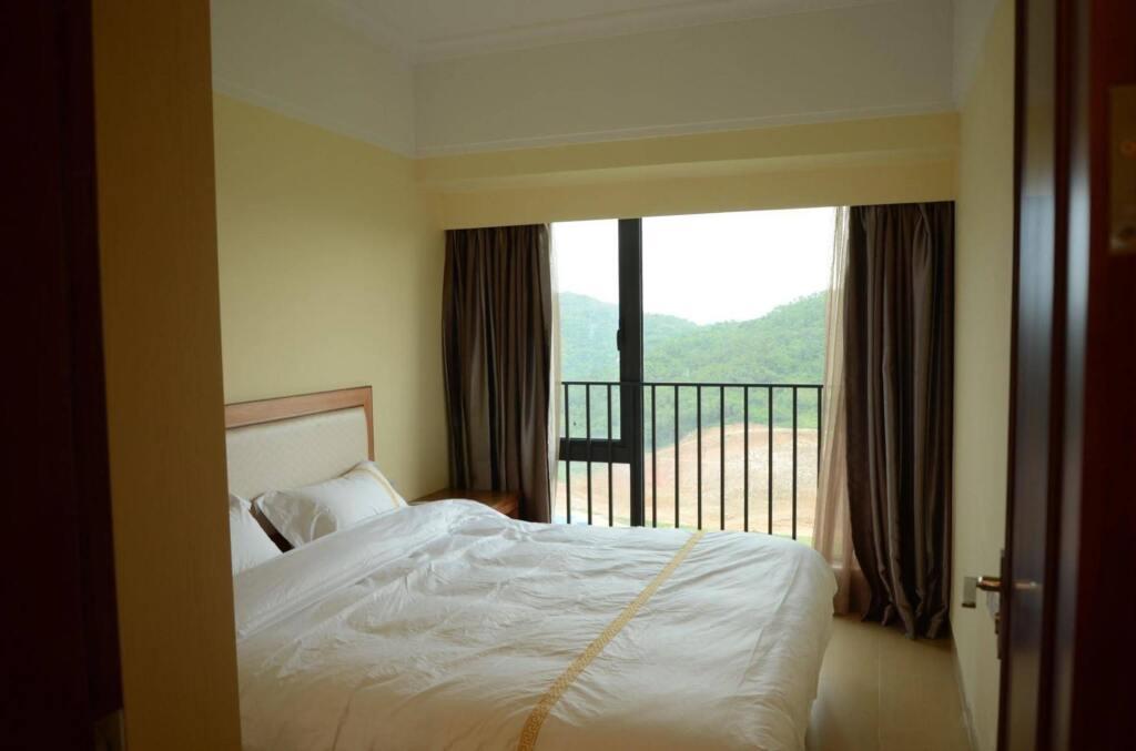 Янгиианг: Ailande Holiday Apartment (Yangjiang Poly Shili Yintan Shop)