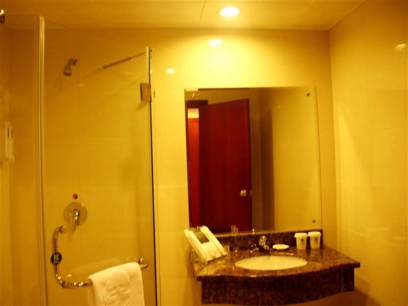 Ухань: GreenTree Inn Wuhan Hankou Jiangtan