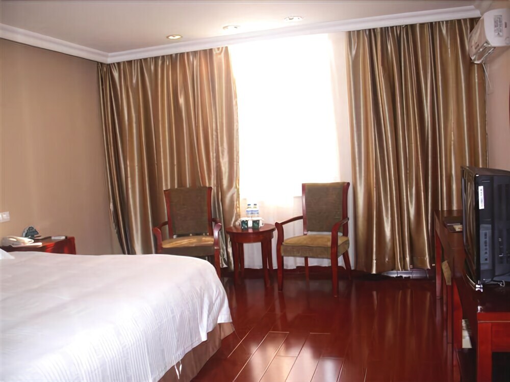 Ухань: GreenTree Inn Wuhan Hankou Jiangtan