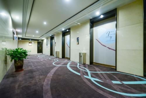 Чунцин: Yueyou Guanyinqiao Branch