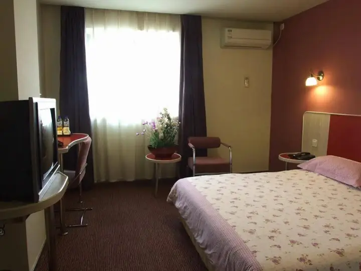 Ухань: Motel168 Wuhan Hankou Railway Station Inn