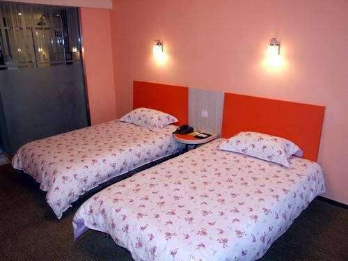 Ичан: Motel168 Yibin FaZhan Road Inn