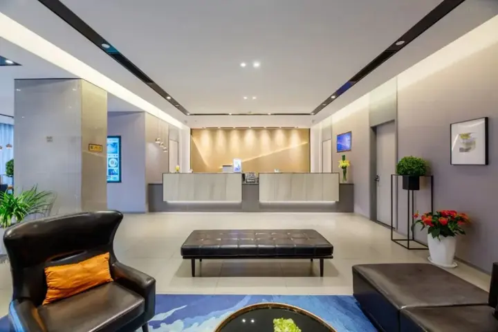 Чанша: Homeinn Selected Hotel (Changsha Xindaxin Wu Yi Square Subway Station)